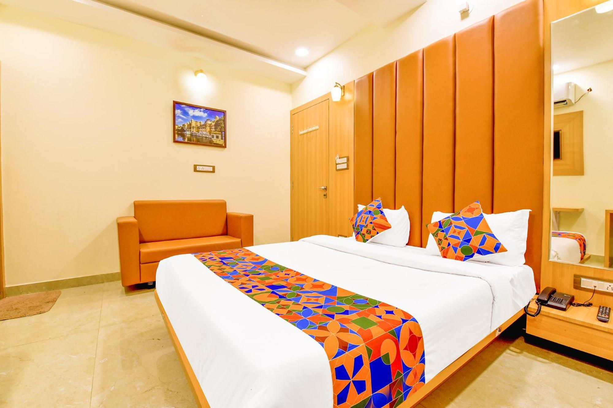 Fabexpress Mewar Shine Hotel Udaipur Exterior photo